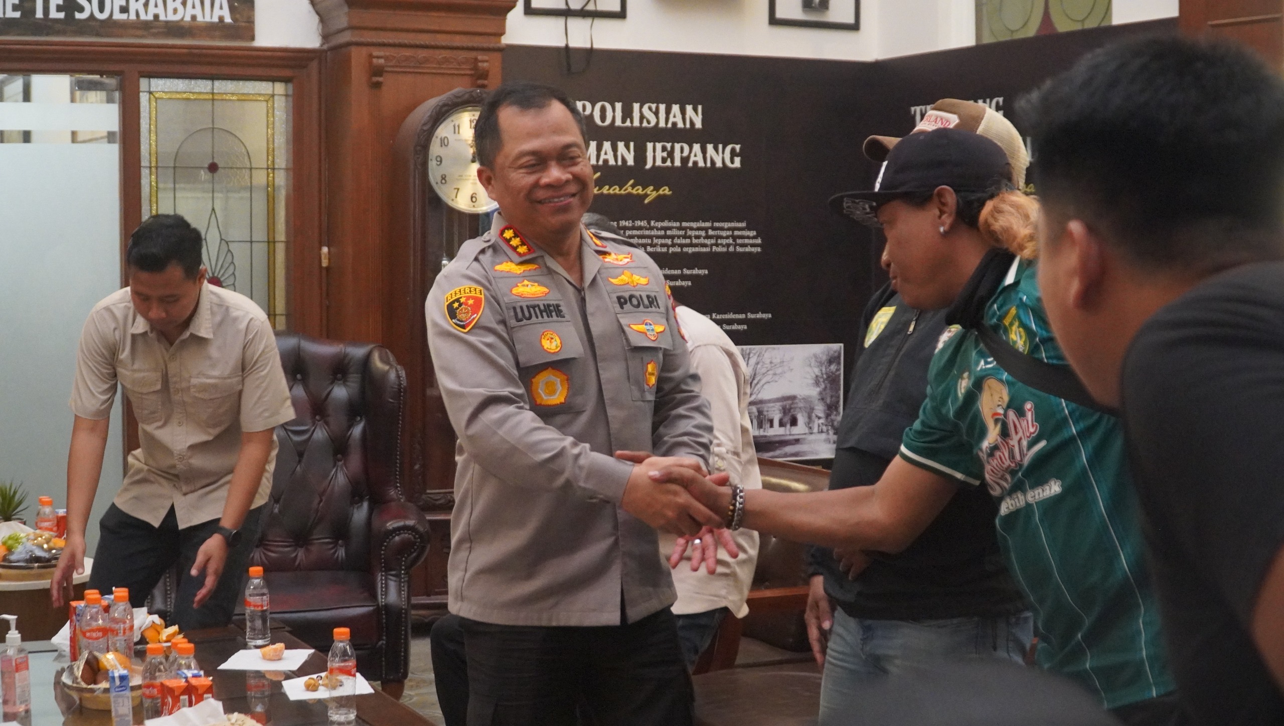 0a1cb3e6-c558-4d52-8700-6337950d6db7