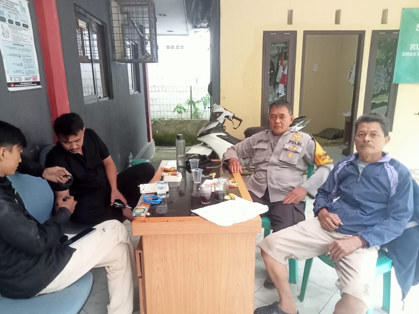 40a3d052-5d68-4179-b9d2-7fa7d10a7b21